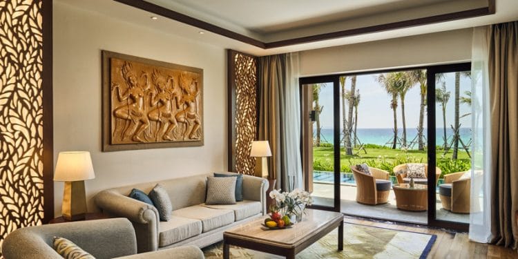 Nghỉ dưỡng bên bờ biển ưu đãi 3 đêm lưu trú tại Villa “Đặt 4 Trả 3”