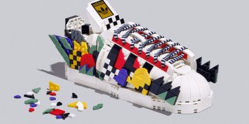 adidas Originals x LEGO ra mắt giày thể thao Superstar phiên bản LEGO