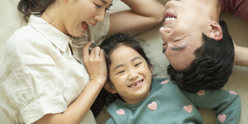 Không ai chọn cha mẹ
