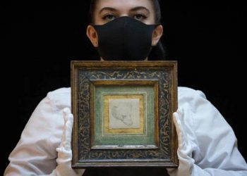 Nhỏ hơn một tờ tiền, bức vẽ con gấu của Leonardo Da Vinci đã được bán 12 triệu đô la