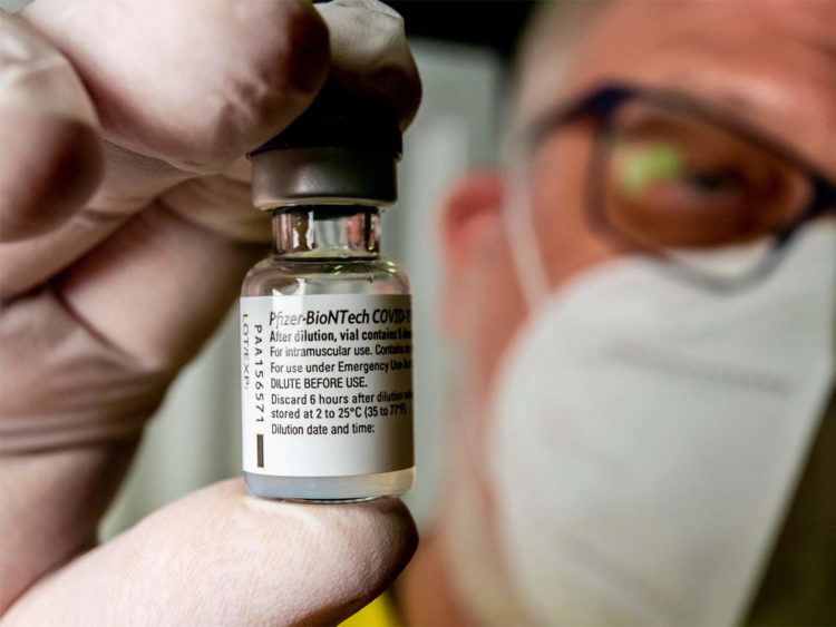 Nghiên cứu mới có thể giúp cung cấp thông tin về các chiến lược tiêm chủng chống lại biến thể Delta. Ảnh: Reuters