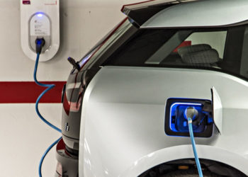 Những yếu tố nào khiến công nghiệp ô tô điện Việt Nam chưa phát triển?