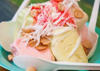 Trà dư tửu hậu: Phần thưởng của ba - 1