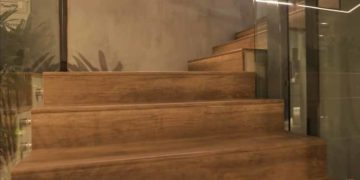 Giải pháp cầu thang gỗ uốn cong