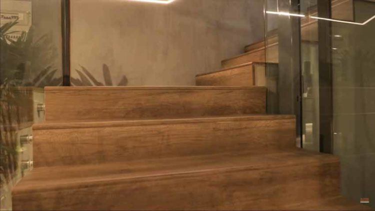 Giải pháp cầu thang gỗ uốn cong