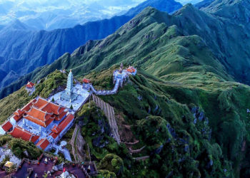 Những chuyện kỳ thú ít ai biết trên đỉnh Fansipan