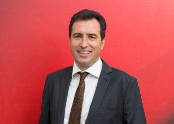 Doanh nghiệp nhập khẩu ô tô mong muốn được giảm 50% lệ phí trước bạ