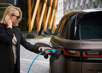 Range Rover Velar mang đến nhiều lựa chọn mới