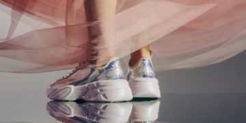 Đôi giày sneaker Onitsuka Tiger lấy cảm hứng nàng Cinderella thế hệ mới