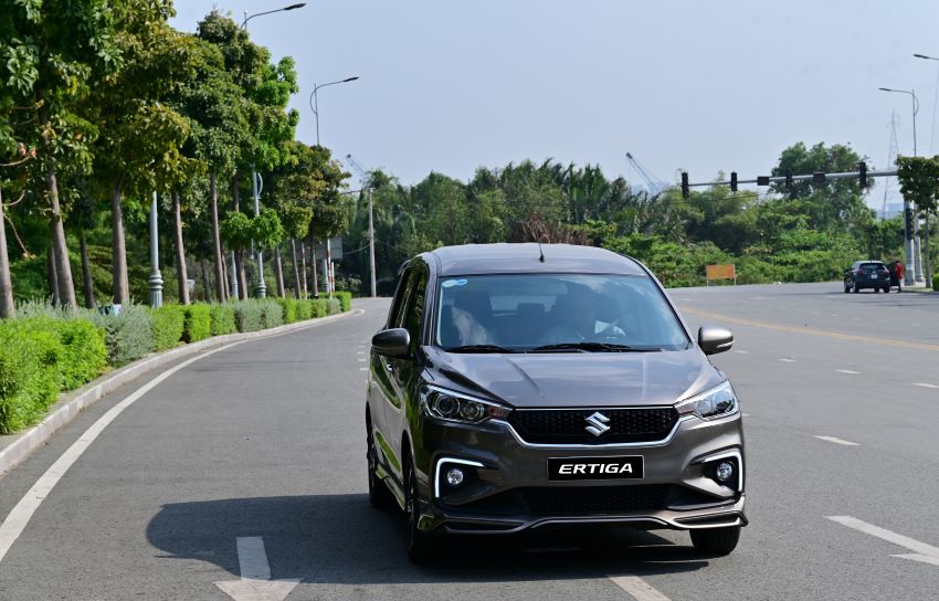 Suzuki Ertiga 7 chỗ