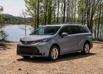 Toyota Sienna 2022 có thêm phiên bản dã ngoại