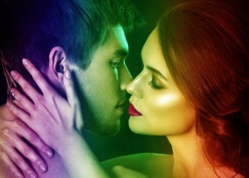 Hiểu chuyện thầm kín qua màu sắc yêu thích