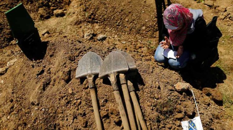 Nước Pháp truy lùng tội phạm chiến tranh