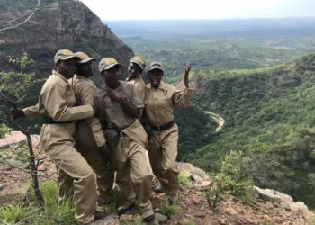 Những biệt đội nữ chống tội phạm săn trộm ở châu Phi - 5