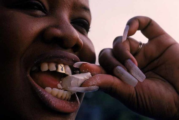 Vì sao người ta vẫn ăn những đất bẩn? - 2