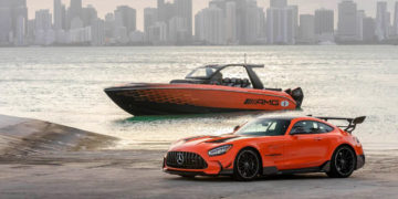 Mercedes-AMG giới thiệu dòng Cigarette 41 ‘Nighthawk AMG Black 2.250 mã lực