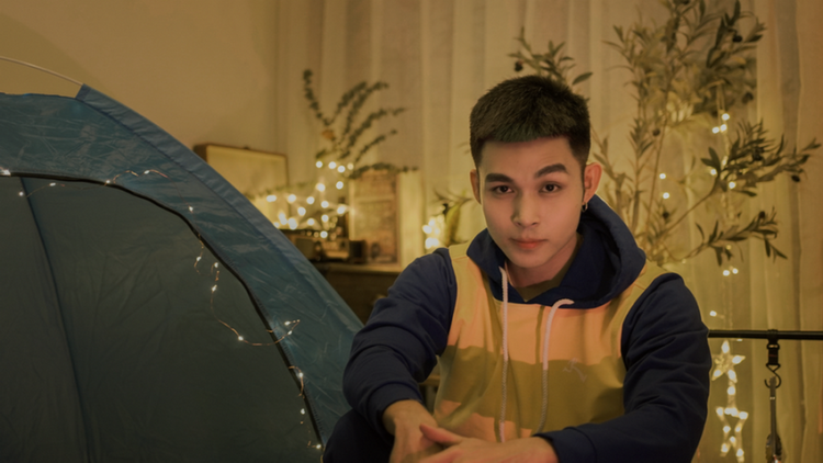 Jun Phạm gửi gắm thông điệp tích cực trong MV ‘Hạnh Phúc Là Khi...' 02