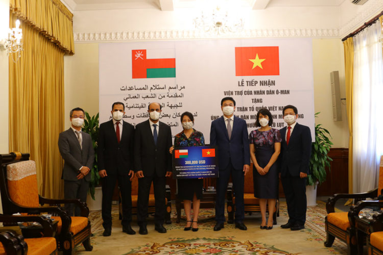Vương quốc Oman hỗ trợ các tỉnh miền trung phòng chống và khắc phục hậu quả bão lũ