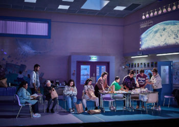 Lắng nghe Caroline Guiela Nguyen: Câu chuyện hư ảo về tương lai