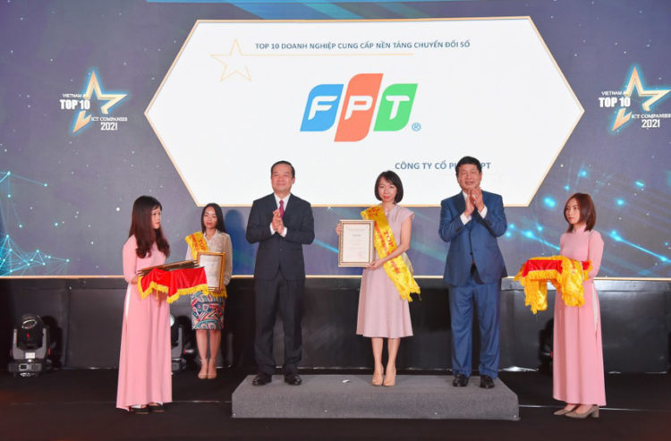 FPT giành 7 giải Top 10 doanh nghiệp CNTT Việt Nam 2021