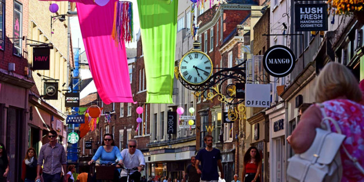 Một ngày ở “thành phố Anh” nhất nước Anh