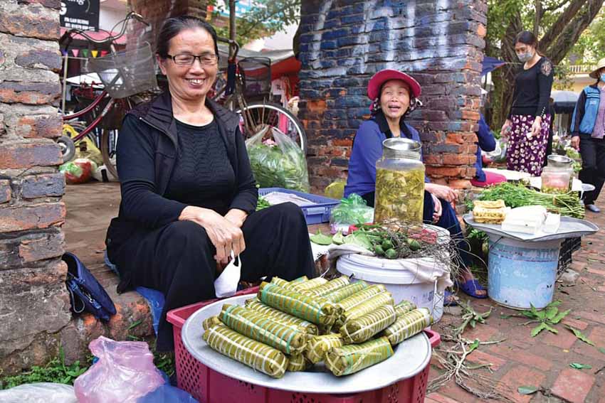 Về làng Nôm ăn bánh tày - 1