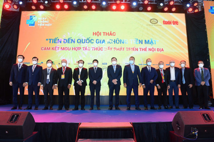 Napas và các ngân hàng ký thỏa thuận hợp tác triển khai thúc đẩy thẻ tín dụng nội địa