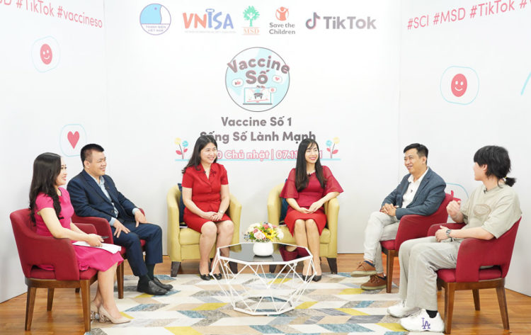 TikTok phát trực tiếp chiến dịch Vaccine Số – Sống số lành mạnh