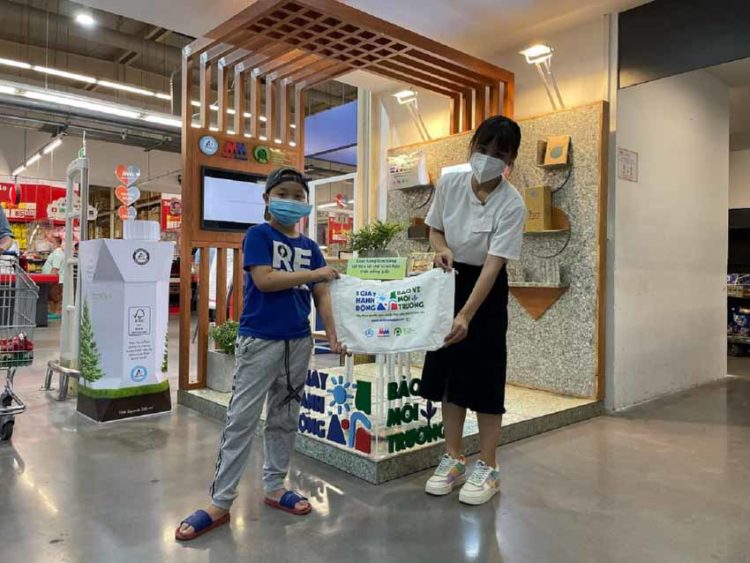 Chương trình thu gom vỏ hộp giấy tại các siêu thị Mega Market ở Hà Nội và TP.HCM - 3