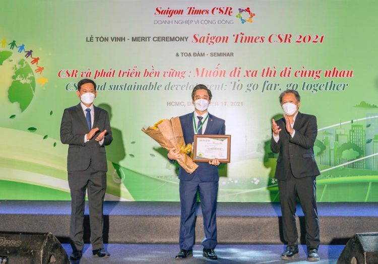 Hanwha Life Việt Nam được tôn vinh doanh nghiệp vì cộng đồng