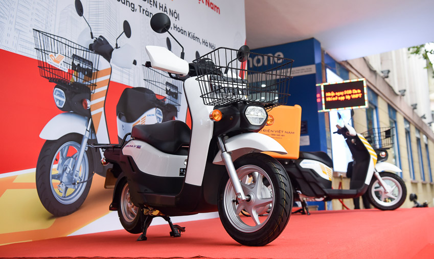 Honda Việt Nam phối hợp với Bưu Điện Việt Nam triển khai thí điểm dự án sử dụng xe điện giao hàng 4