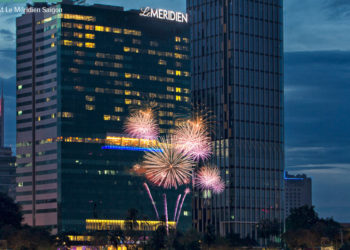 Thưởng thức màn trình diễn pháo hoa riêng đặc biệt tại Khách sạn Le Méridien Saigon Tết Dương Lịch 1