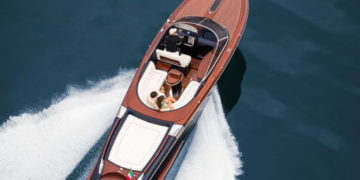 LuxYacht bàn giao du thuyền hạng sang RIVA AQUARIVA SUPER đầu tiên tại thị trường Đông Nam Á cho Nova Cruises 1