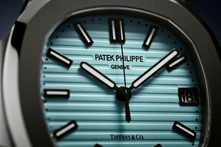 Patek Philippe phát hành phiên bản giới hạn 170 chiếc đồng hồ Nautilus 5711 Last-Ever 3