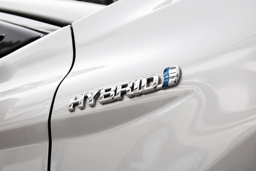 Toyota Camry hoàn toàn mới, thêm phiên bản 2.5HV với công nghệ Hybrid tự sạc điện 7