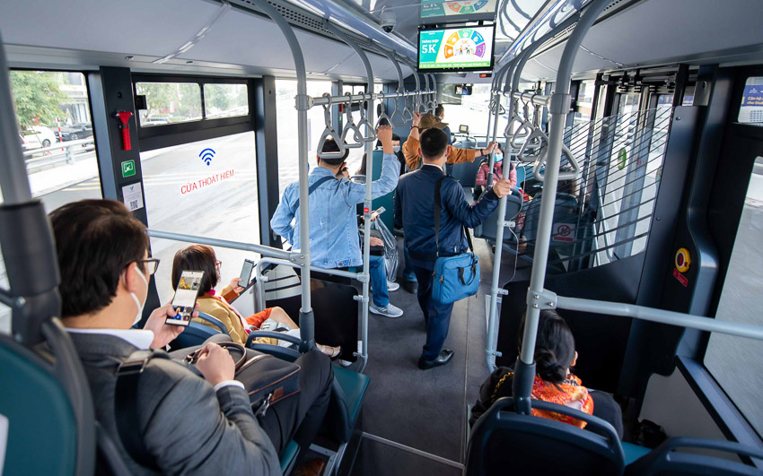 Xe buýt điện Vinbus chính thức tham gia mạng lưới vận tải công cộng Hà Nội 3