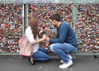 Những chiếc cầu đầy 'ổ khóa tình yêu' - 3