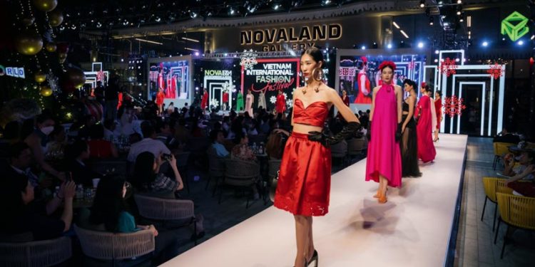 NTK Hà Linh Thư ra mắt BST mới với tuyên ngôn nữ quyền - 8