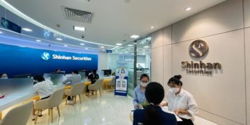 Chứng khoán Shinhan Việt Nam tăng vốn điều lệ lên gần 2.000 tỷ đồng - 1