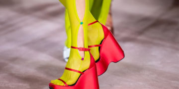 10 đôi giày dép hàng đầu của Tuần lễ thời trang Paris Xuân Hè 2022 1