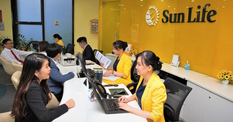 Sun Life Việt Nam khuyến mại '12 chương mới, 365 cơ hội vàng'
