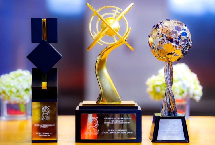 ACB liên tiếp nhận nhiều giải thưởng danh giá trong khu vực, củng cố vị thế trong ngành tài chính ngân hàng - 3