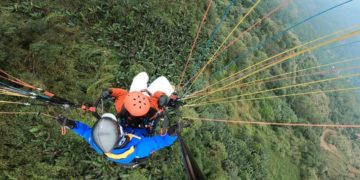 Bay dù lượn và cuộc trò chuyện... trên trời - 5