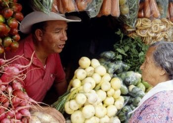 Bí quyết sống lâu từ các vùng trường thọ - 1