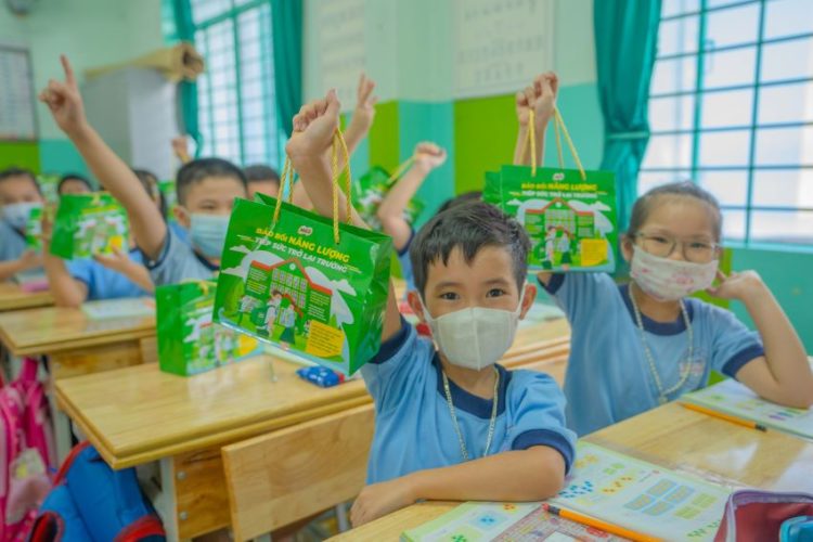 MILO tiếp năng lượng trở lại trường