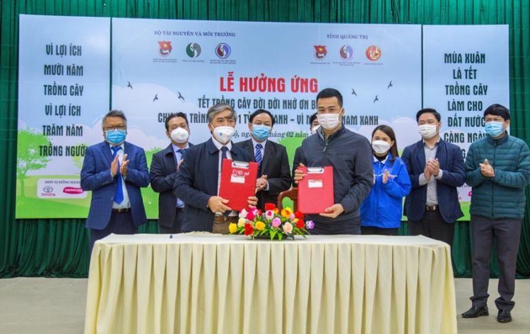 Toyota đồng hành cùng Tết trồng cây đời đời nhớ ơn Bác Hồ và Chương trình trồng 1 tỷ cây - 1