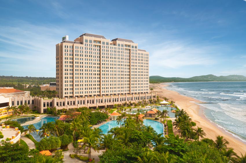 Holiday Inn Resort Ho Tram Beach - Nét kiến trúc độc đáo hòa quyện với thiên nhiên - 3