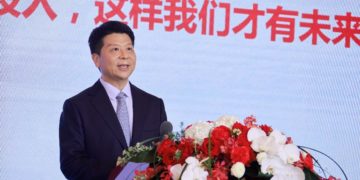 Huawei công bố báo cáo thường niên 2021: Hoạt động vững chắc, đầu tư vào nghiên cứu & phát triển đạt kỉ lục mới - 1