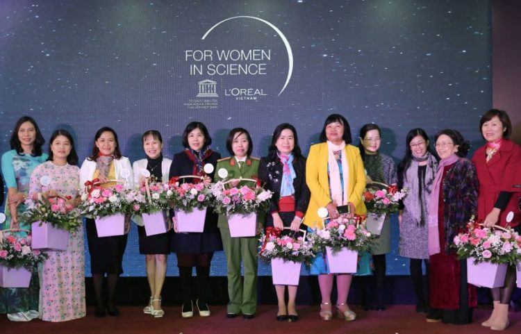 Học bổng L’Oreal UNESCO