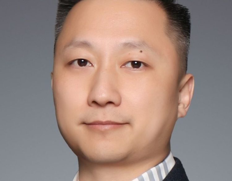 Ông Squall Wang